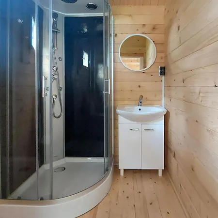 1 Bedroom Front In